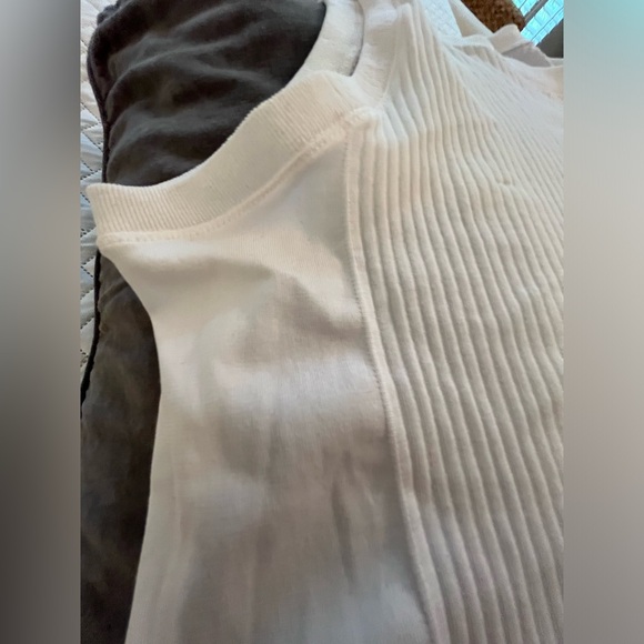 ✳️ Athleta tank top/shell thin, white NWOT - Picture 4 of 6